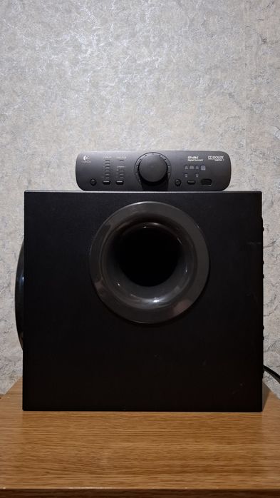 Logitech Z906 сабвуфер і панель керування(під відновлення)
