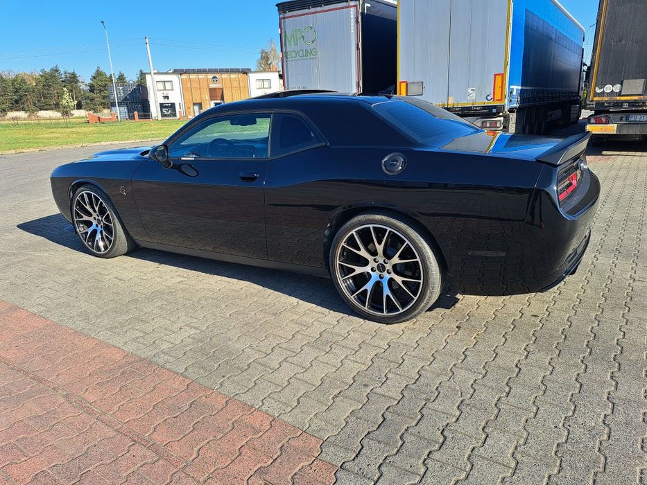 Challenger Charger Dodge 808km Hellcat red eye redeye 2022r mustang