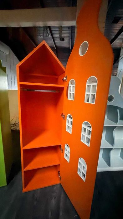 Мебель детская 2 шкафа и тумба книг, игрушек