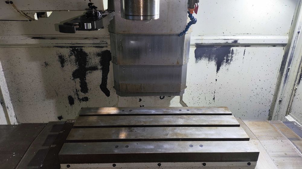 Frezarka CNC Hurco VM1