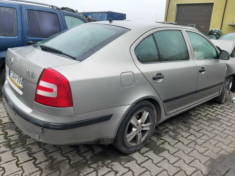 SKODA OCTAVIA II LF8H klapa maska lampa błotnik drzwi zderzak części
