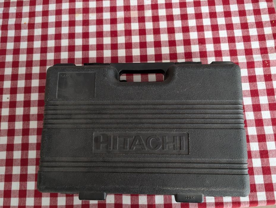 Wkrętarka Hitachi DS 14DVF3 14,4V | Zestaw w walizce + Latarka