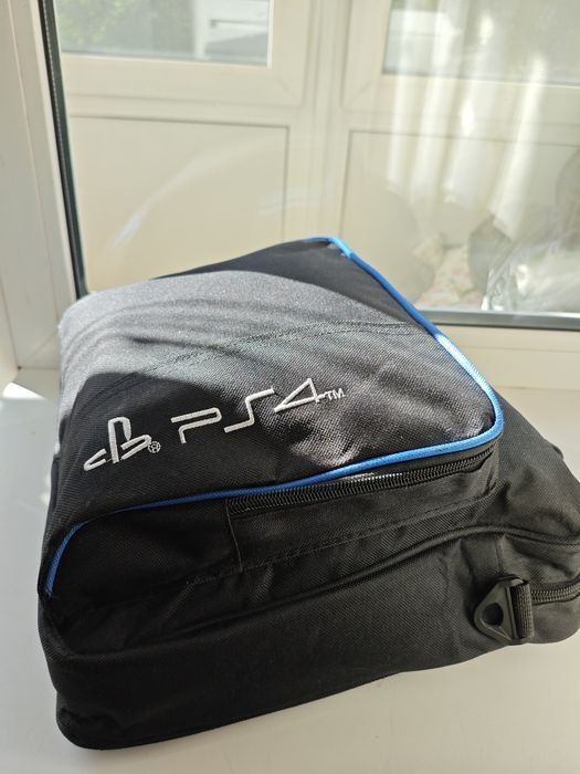 PS4 slim 500+2геймпада+док станція+диски з іграми та сумка!
