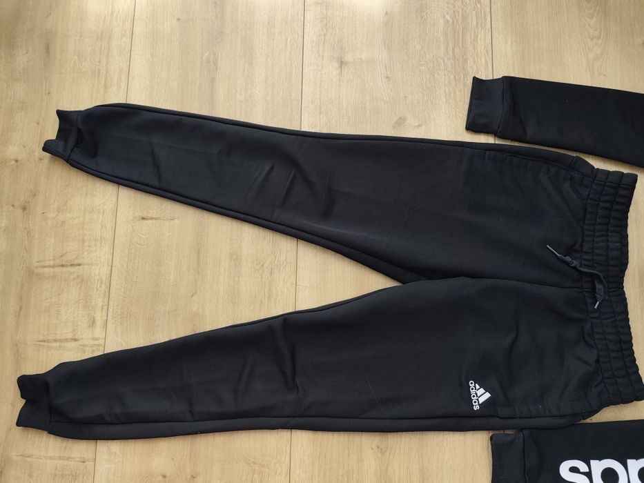 Dres oryginalny  Adidas XS