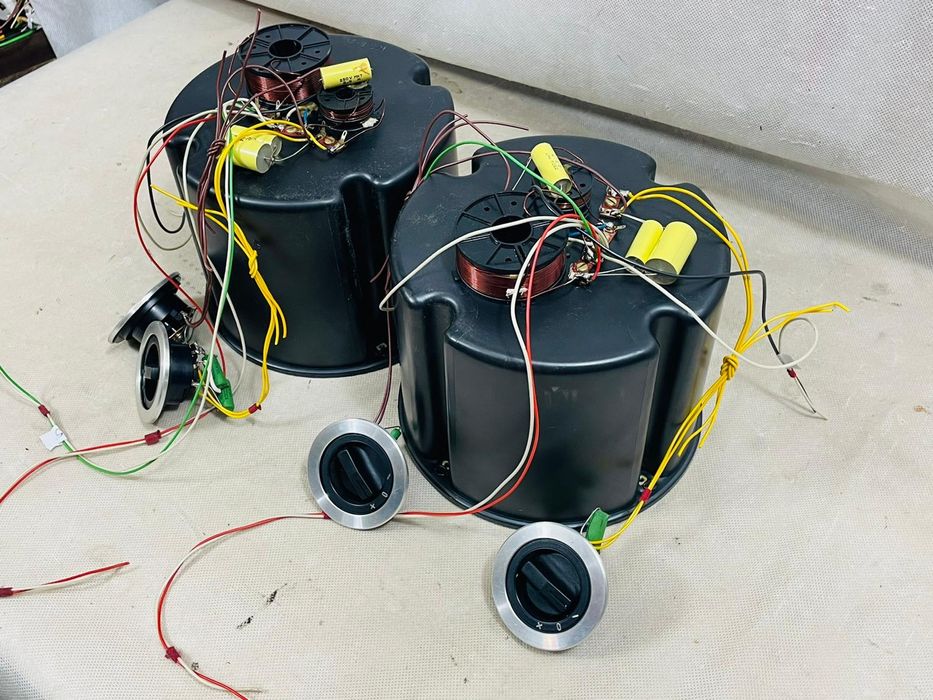 Zwrotnica 1  Altus 140 plus kubełki i przełączniki pierścienie Tonsil