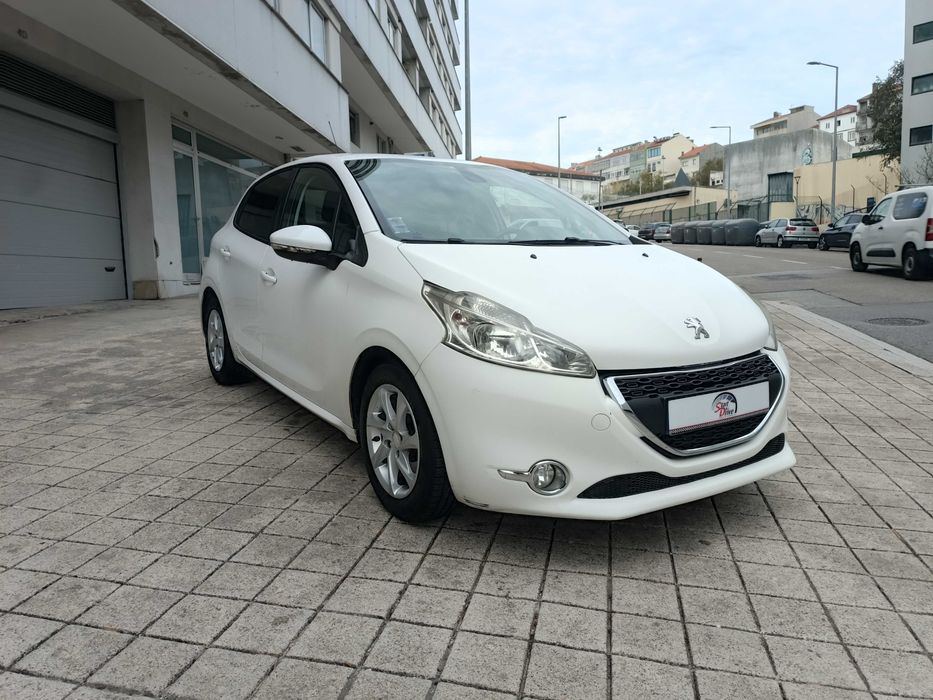 PEUGEOT 208 1.4 hdi de 2012 nacional 170 mil quilometros
