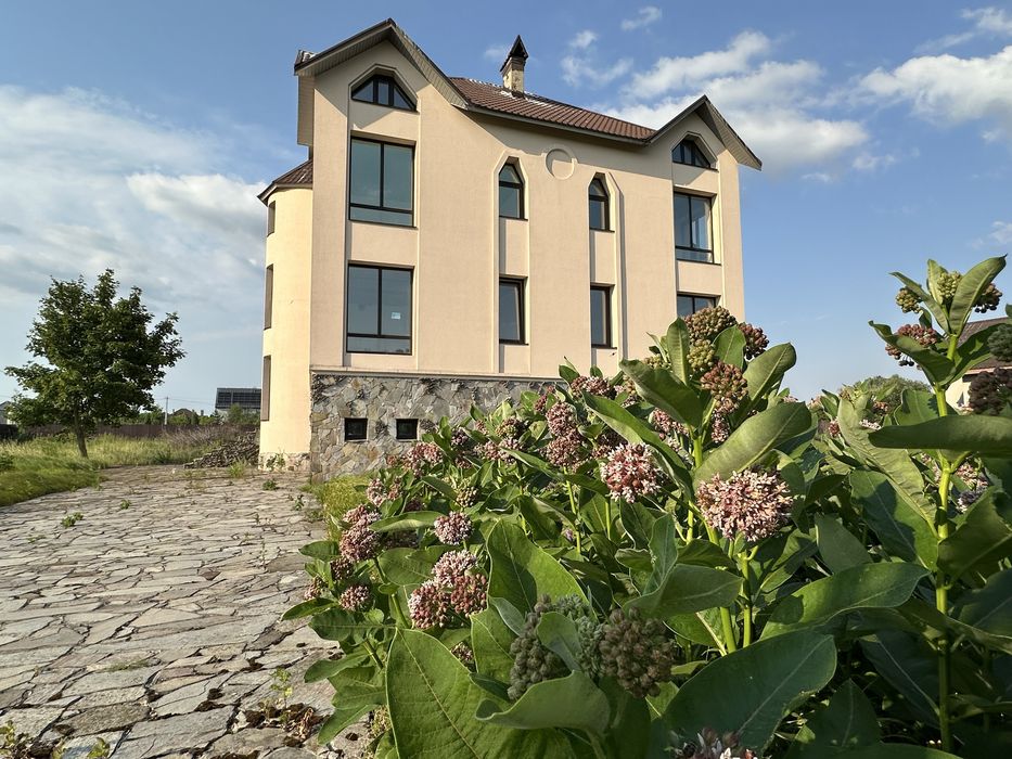 Продам будинок - садибу Підгірці/Креничі