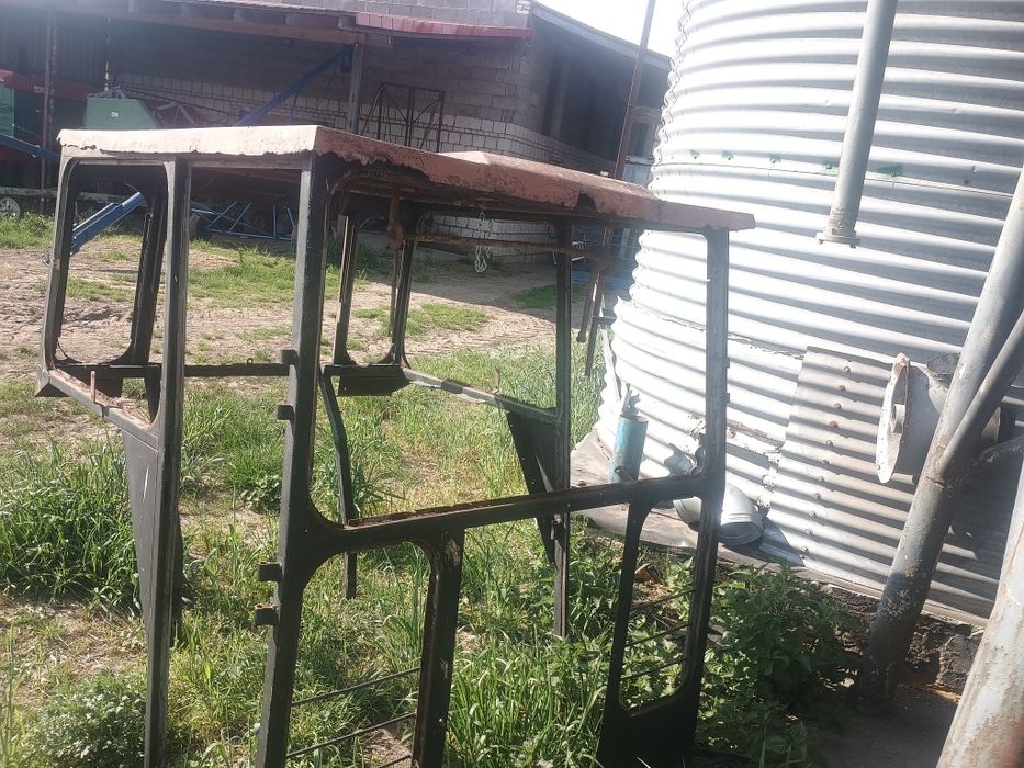Kabina MF 255 ursus tanio