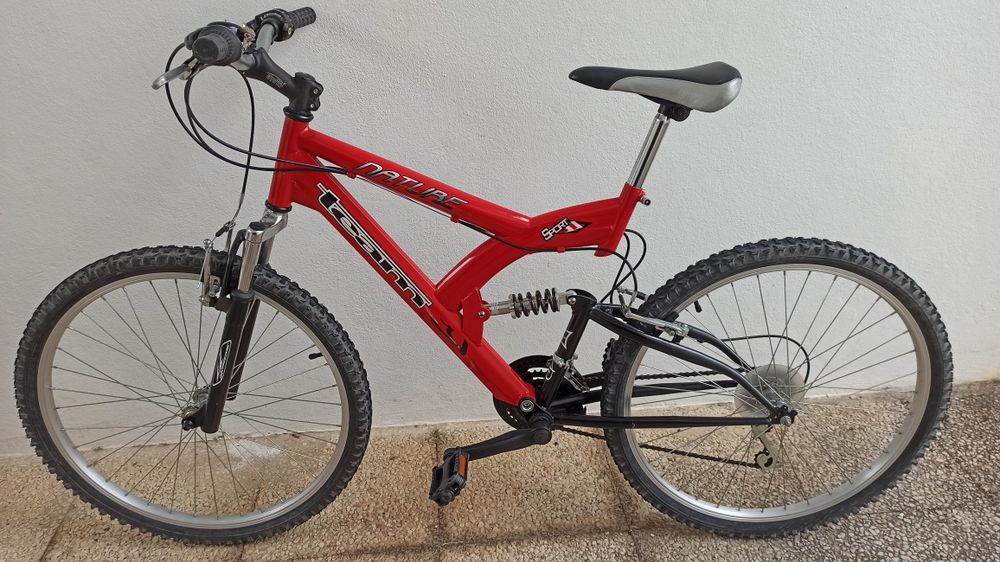 Bicicleta BTT roda 26 suspensão total
