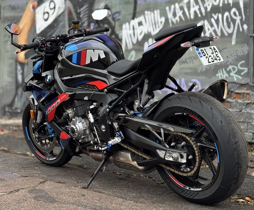 BMW M1000R Competition 2024 рік