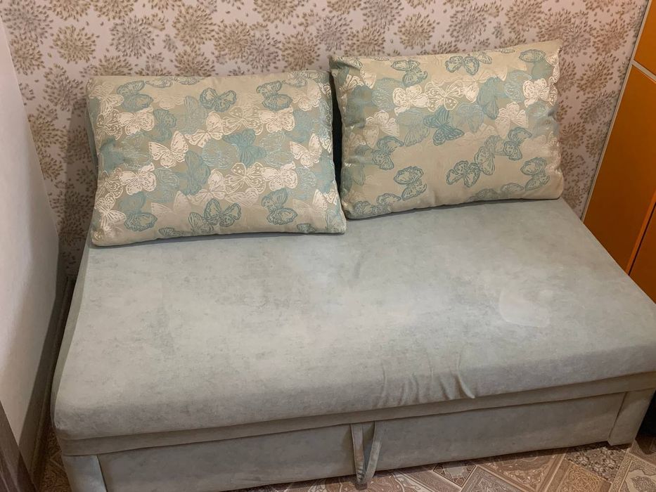 Диван кровать фисташка