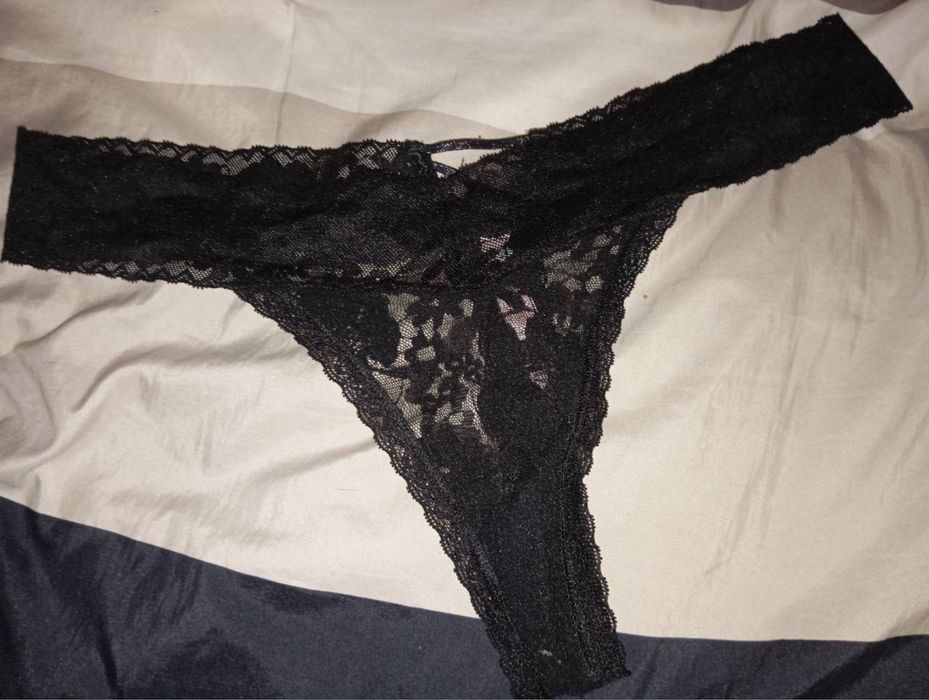 Трусики б/у Victorias Secret красивые кружевные трусики