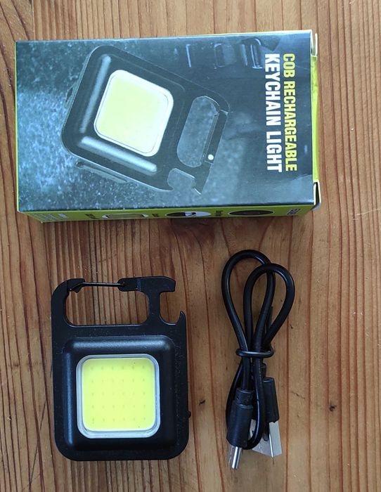 Mini latarka kieszonkowa brelok LED ładowanie USB 6W