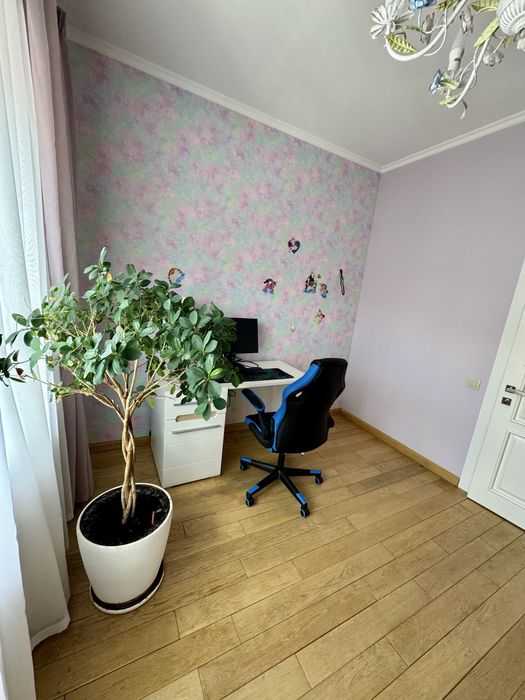 Продаж танхауса у с. Ходосівка, з ремонтом, меблями та технікою