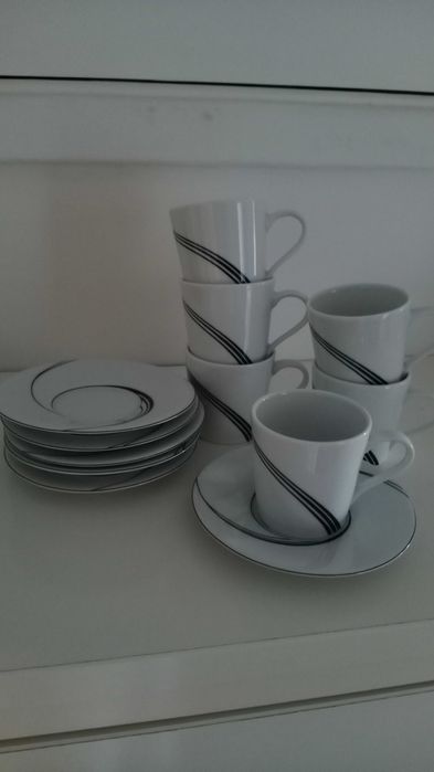 Pratos SPAL novos+ chávenas