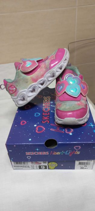 Sapatilhas skechers 25