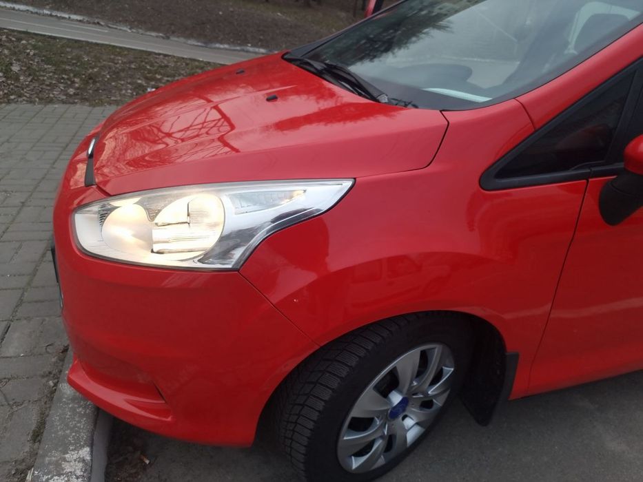 Продаж машини Ford B-max