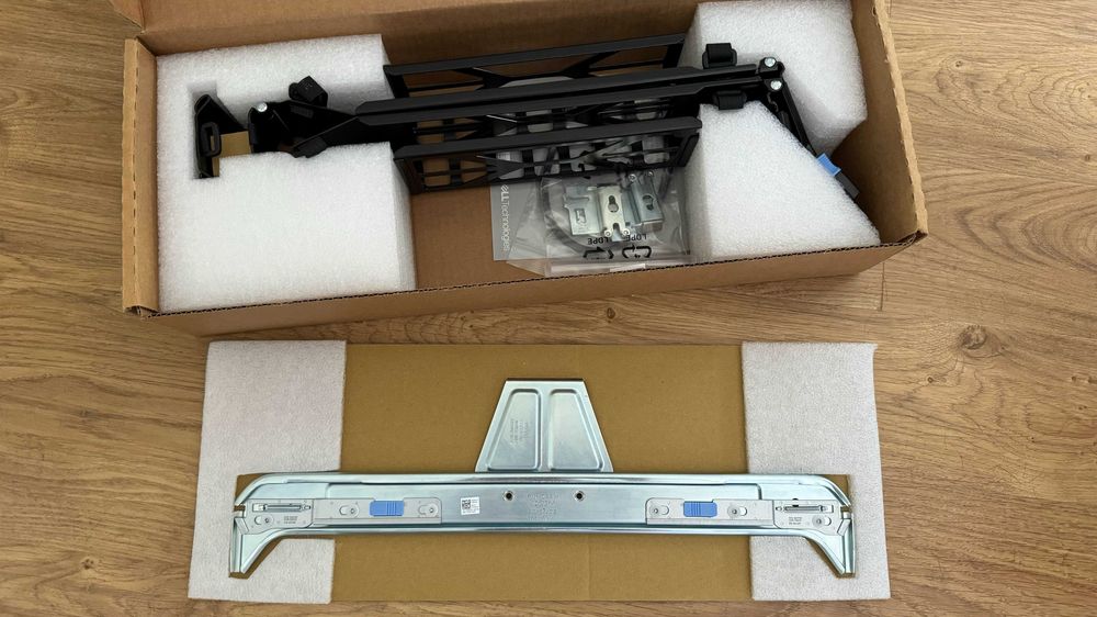 Organizator okablowania dla Dell PowerEdge R550/R720/R730 (0CCY3K 2U)