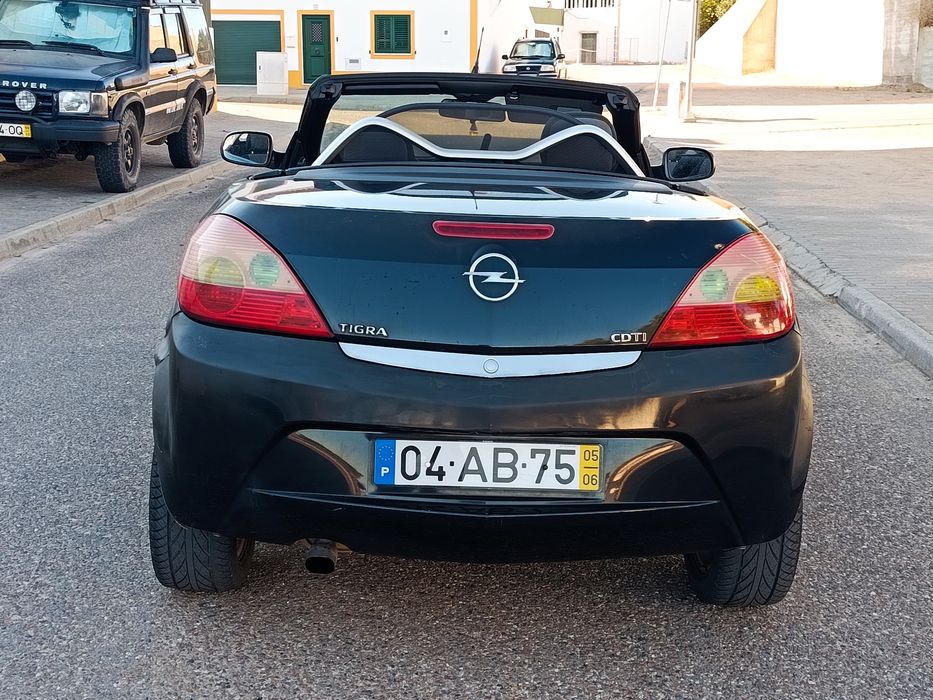 Opel Tigra twintop cabrio de 2005 a diesel 180mil kms