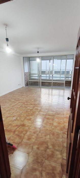 Aluga T2 Aguas Santas Maia