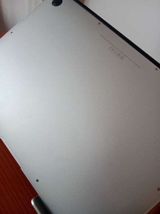 MacBook Air 13" (início de 2015) – em perfeito estado