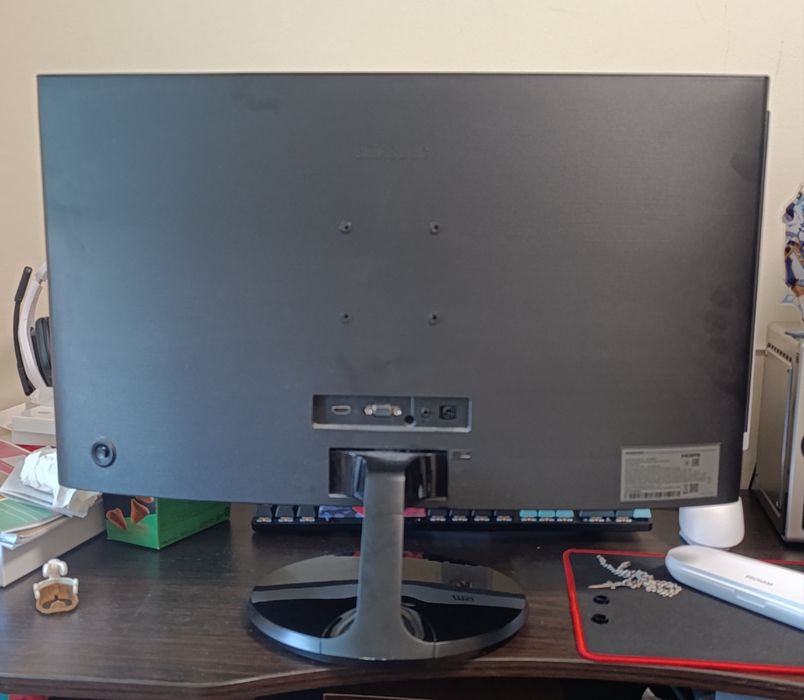 Монітор Samsung 27". Вигнутий монітор