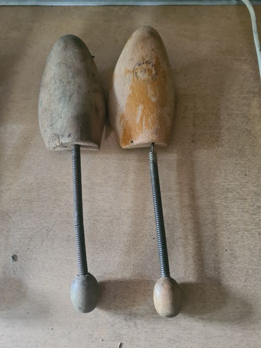 Stare prawidła do butów