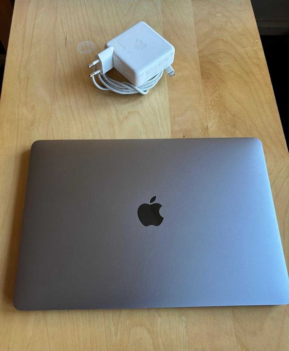 MacBook Pro 13" 2017 i5 2.3GHz | 16GB RAM | 500GB SSD | Excelente Estado