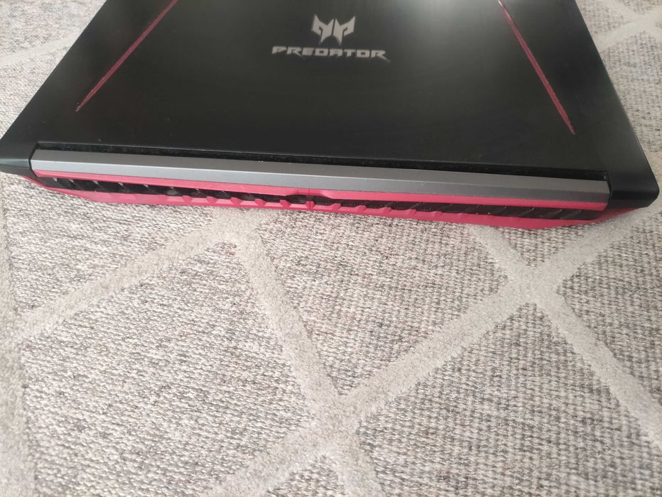 Laptop ACER Predator Helios 300 i7-7700HQ 1050Ti 32GB