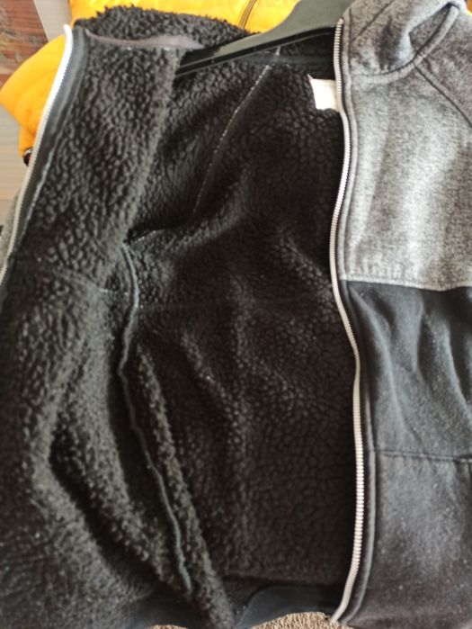 Casaco malha com capuz ou sweat  XS