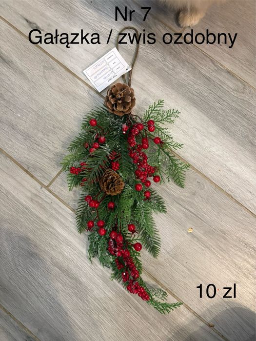 Zwis/ Gałązka bożonarodzeniowa z jarzębiną