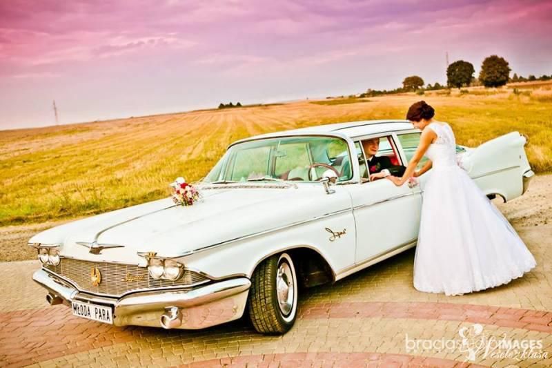 Samochód auto do ślubu zabytkowy amerykański Chrysler Imperial