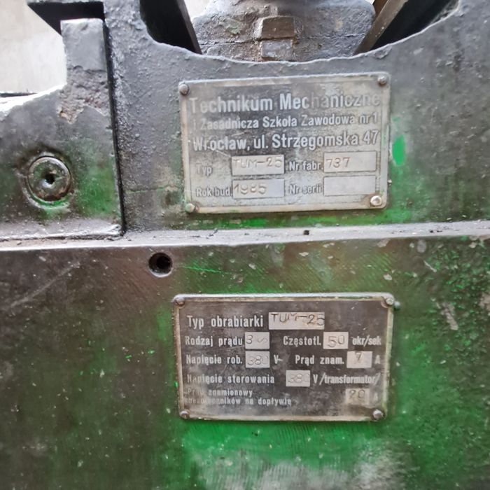 Tokarka Tum-25  2 sztuki