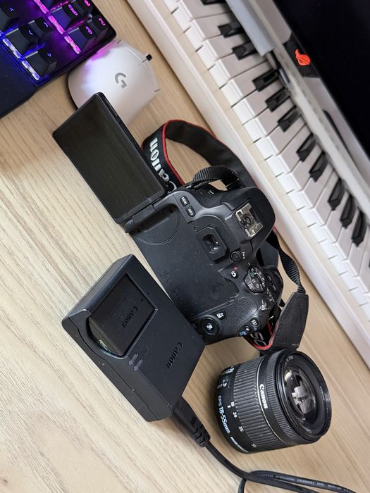 Canon EOS 200D + Objetiva 18–55mm