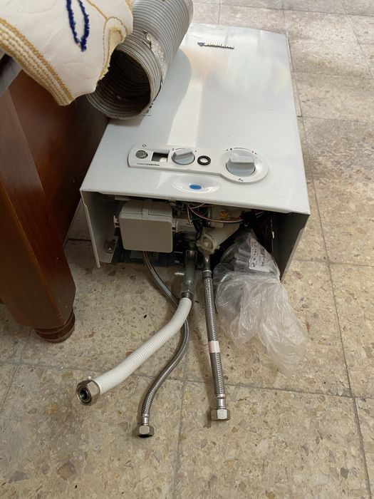 Esquentador semi novo