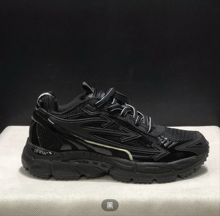 Off-White "Be Right Back"