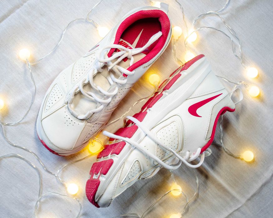 Оригінальні кросівки Nike