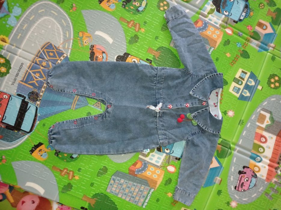 Джинсовый комбинезон