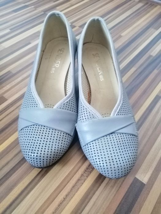 Pantofle damskie 36