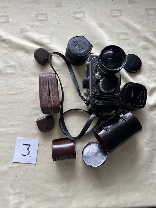 Aparat Yashica – duży zestaw analogowy