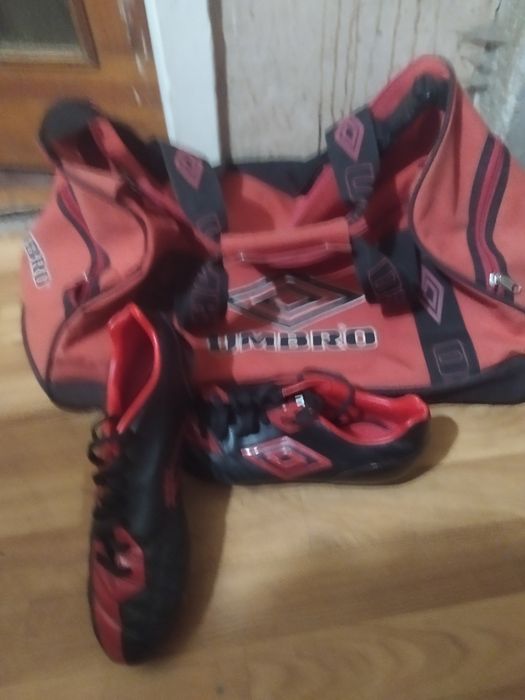 спортивная сумка,, умбро,,