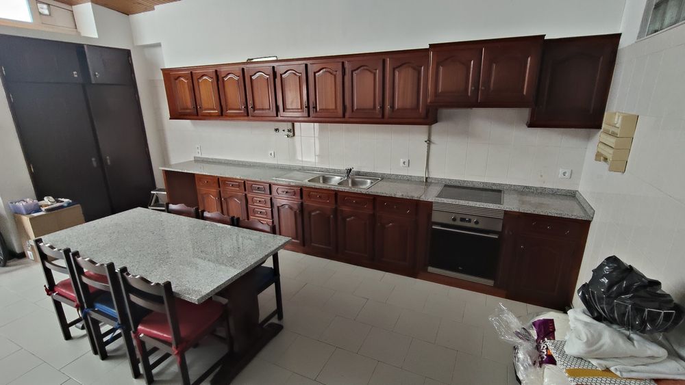 Cozinha em mogno maciço