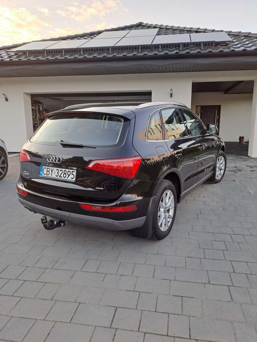 Sprzedam auto AUDI Q5 bezwypadkowy