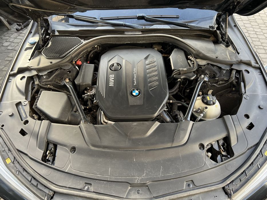 Патрубок BMW G11 G12 B57 радіатори форсунка датчик заслонка касета