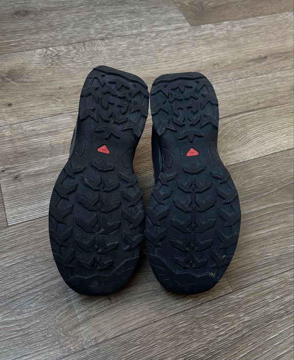 Кросівки трекінгові для дівчини Salomon Rhossili GTX р.36, устілка 23,5см. стопа 22см. сірі з рожевим