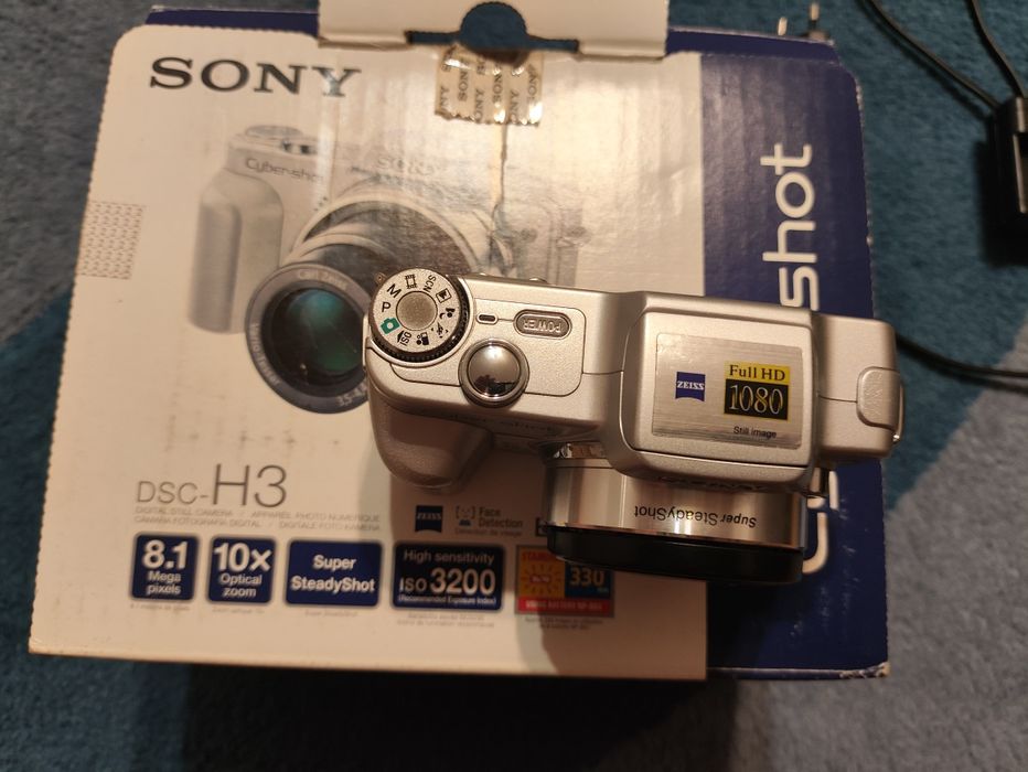 Продам фотоаппарат Сони DSC-H3