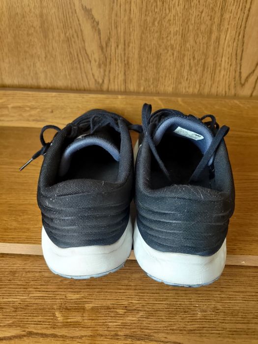 Кроссовки New Balance  42.5