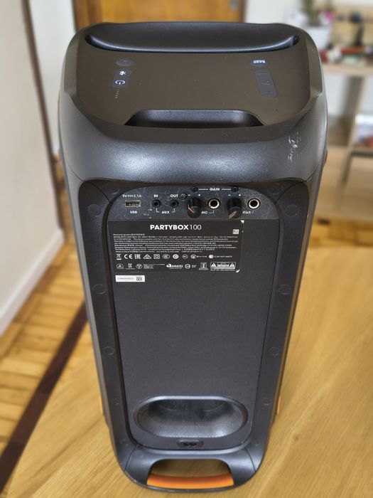 JBL PARTYBOX 100 (c/ algumas marcas de uso)