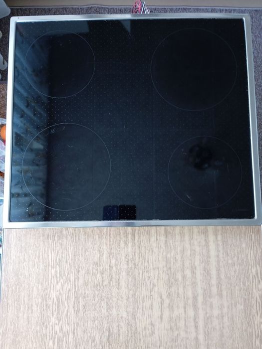 Електрична скляна поверхня