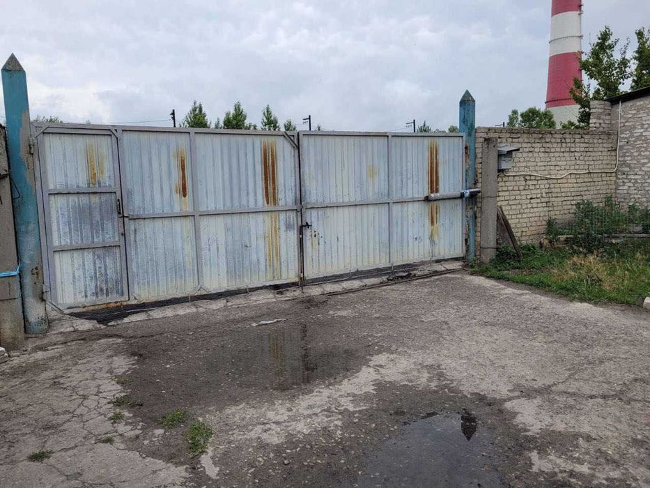 Аренда складского помещения в районе авторынка "Лоск"!